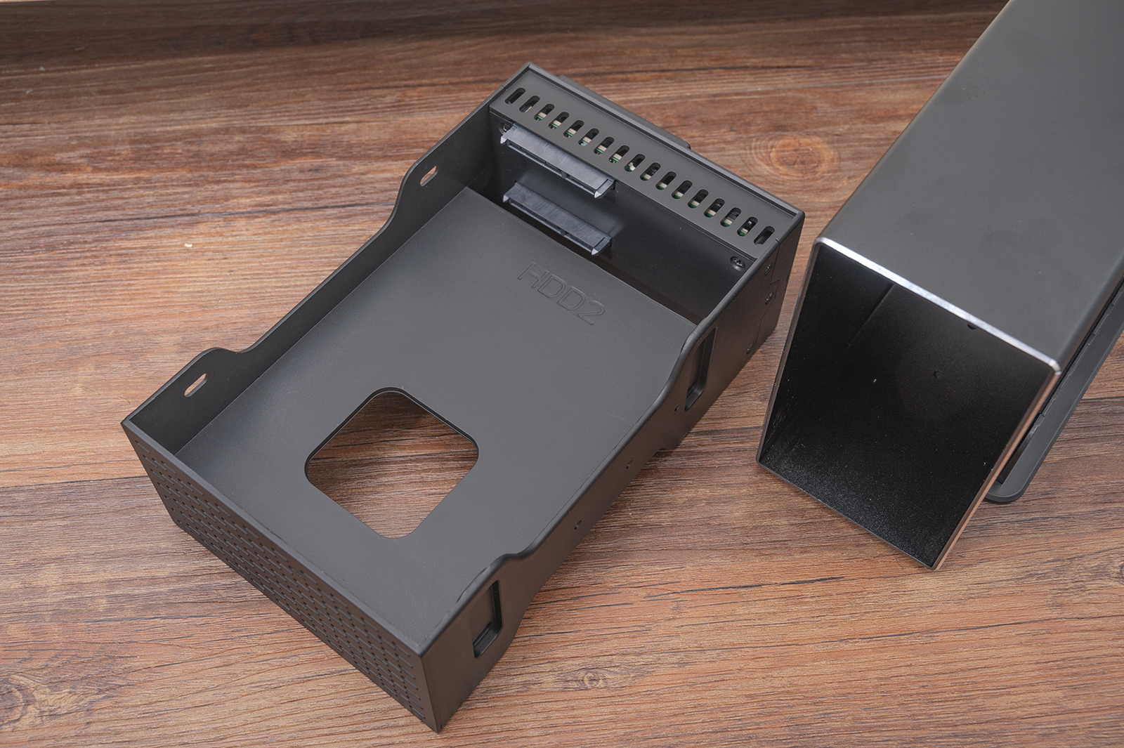 常用数据备份方式磁盘阵列,raid磁盘阵列到底哪个安全