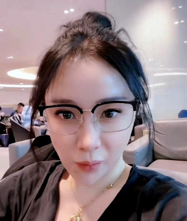 姚芊羽18岁至43岁,现状姚芊羽