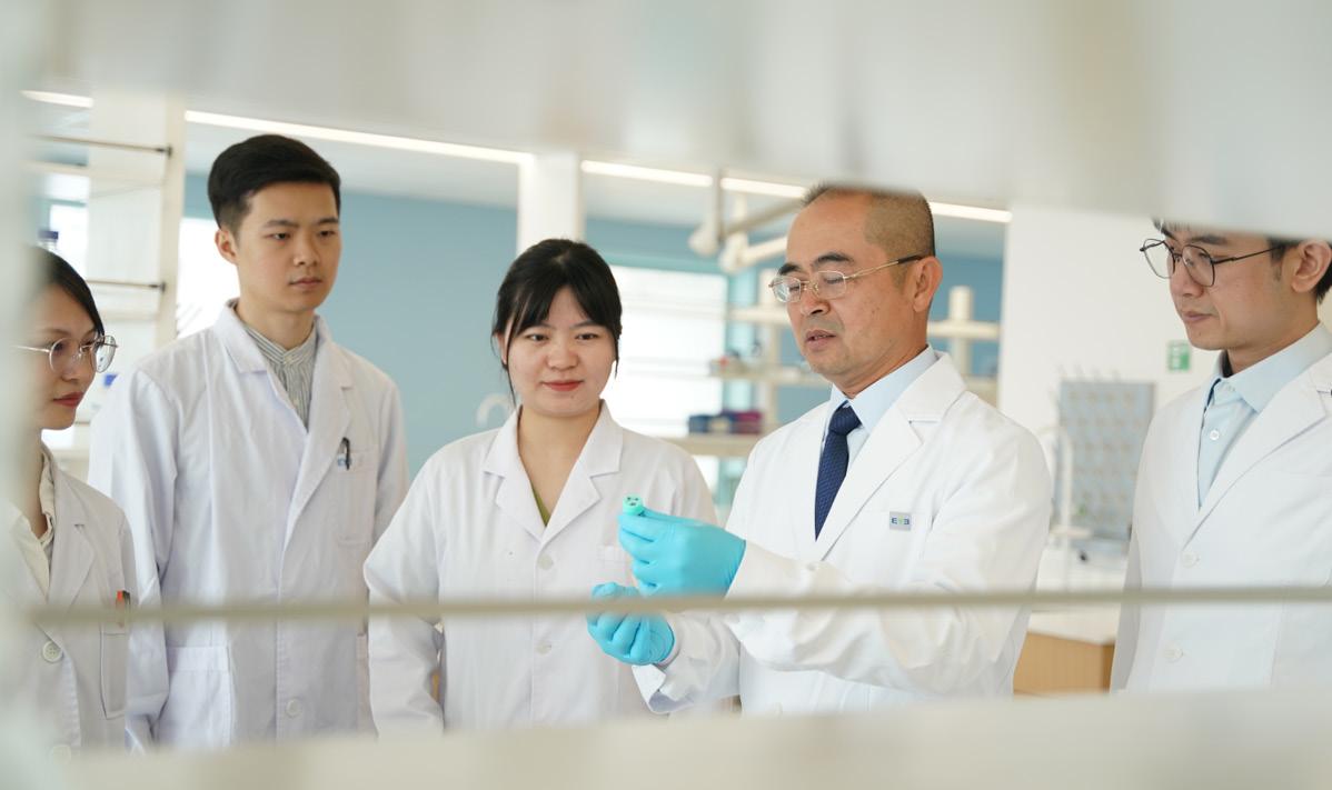 爱尔眼科市净率,2019年爱尔眼科门诊和手术量