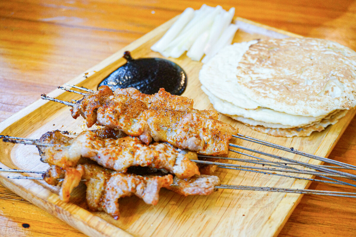 淄博烧烤和长春烧烤区别,淄博烧烤还是济南烧烤好吃