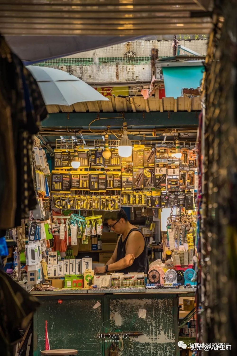 香港自助旅游攻略最新,来香港玩如何不花钱