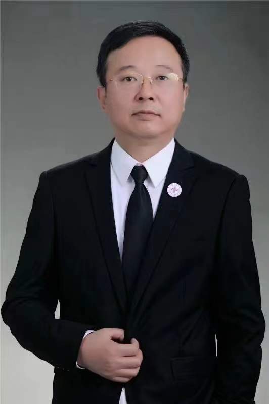 郑州卓美眼科专家王新简介,郑州卓美眼科王新