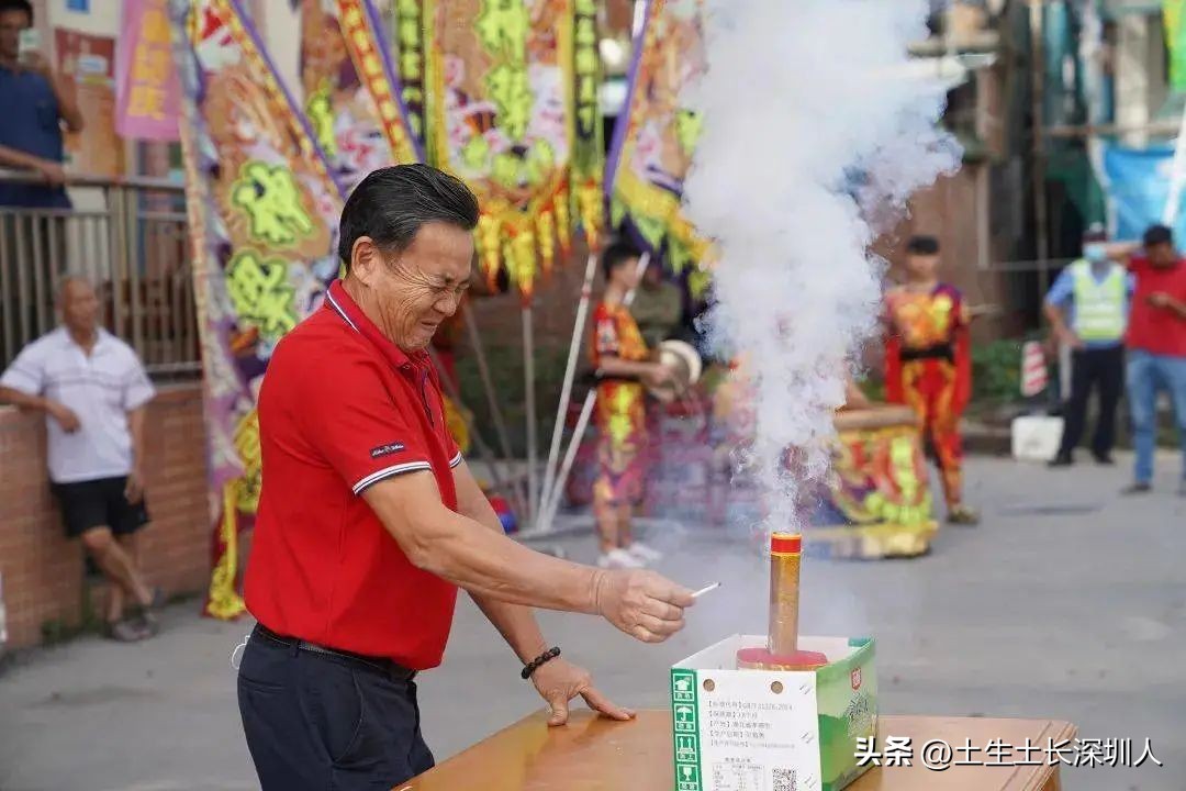 宝安最大的购物中心叫什么名字,宝安比较大的购物广场