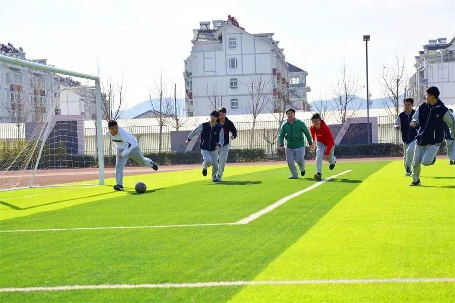 山东省青岛第六中学,山东青岛第六中学