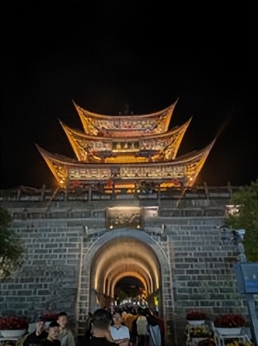 成都香格里拉十日游,昆明大理丽江香格里拉六日游报价