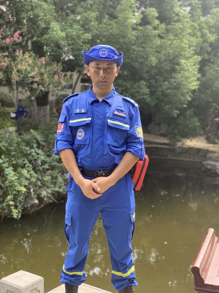 守护自己心中的一片净土,守护心中那一片蓝天