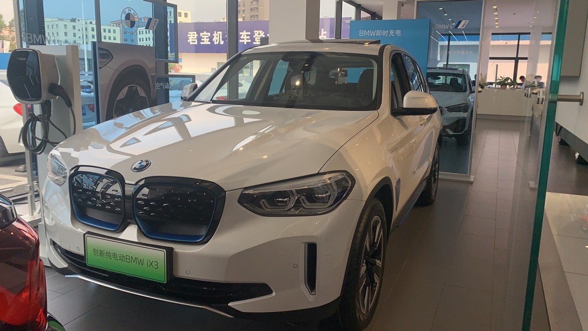 宝马为啥3.0不烧机油,为什么宝马x3车损比3系便宜