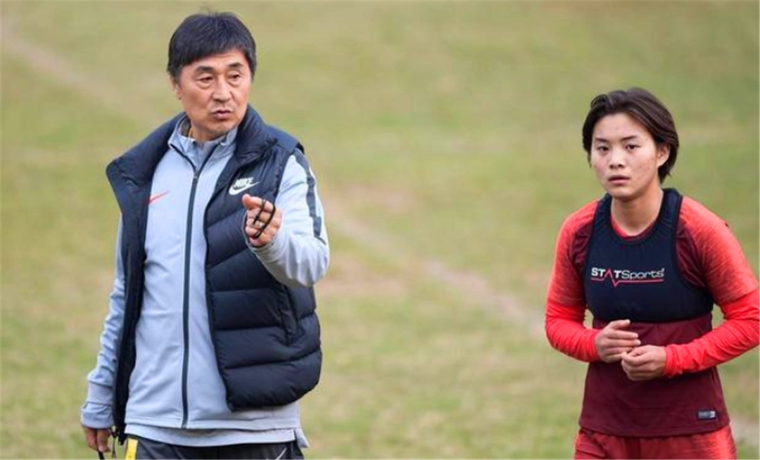 中国女足王霜最新名单,女足王霜梅开二度