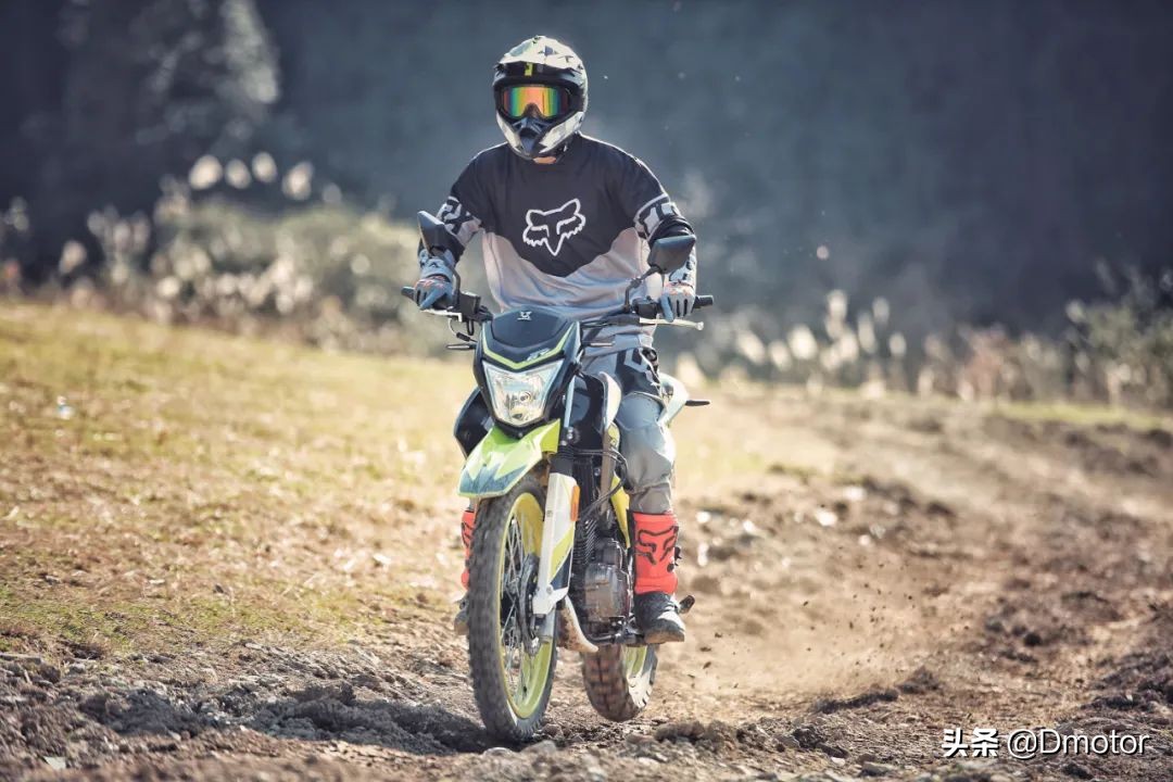 力帆250越野vs宗申沙漠飞狐250x越野,宗申250x越野改街车