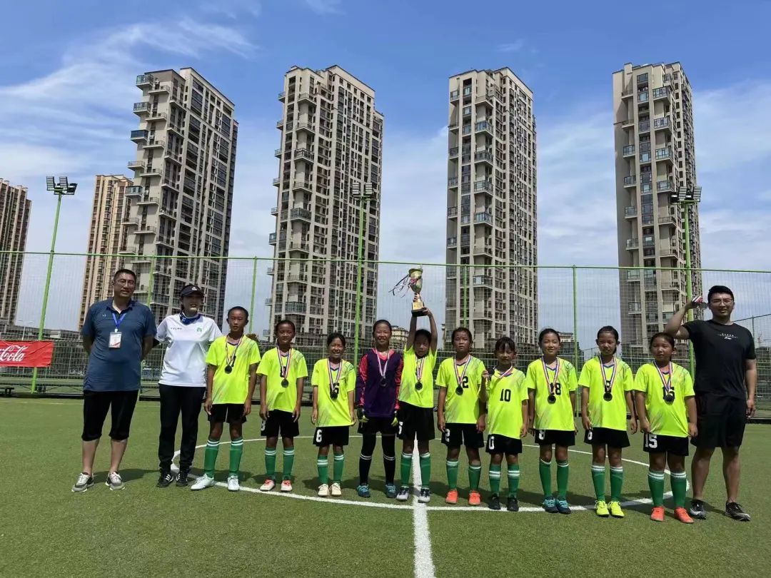 青岛34届市长杯足球赛小学组女子,青岛城阳实验学校足球联赛