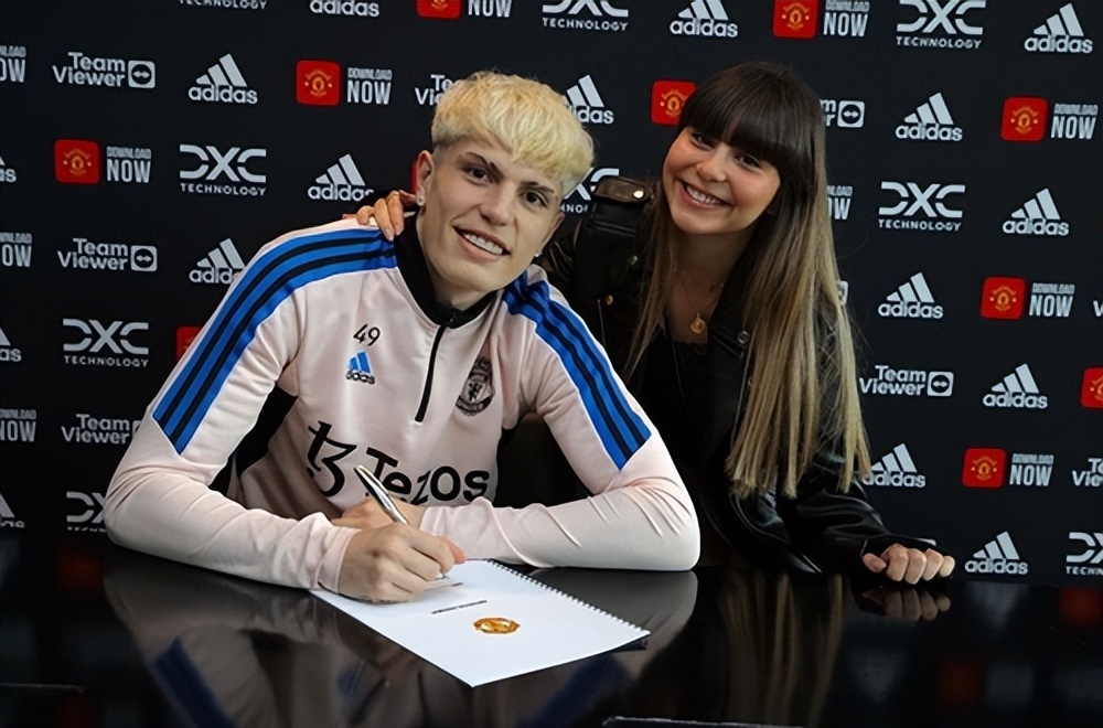 曼联最近十年转会费,曼联最新引援动态前锋