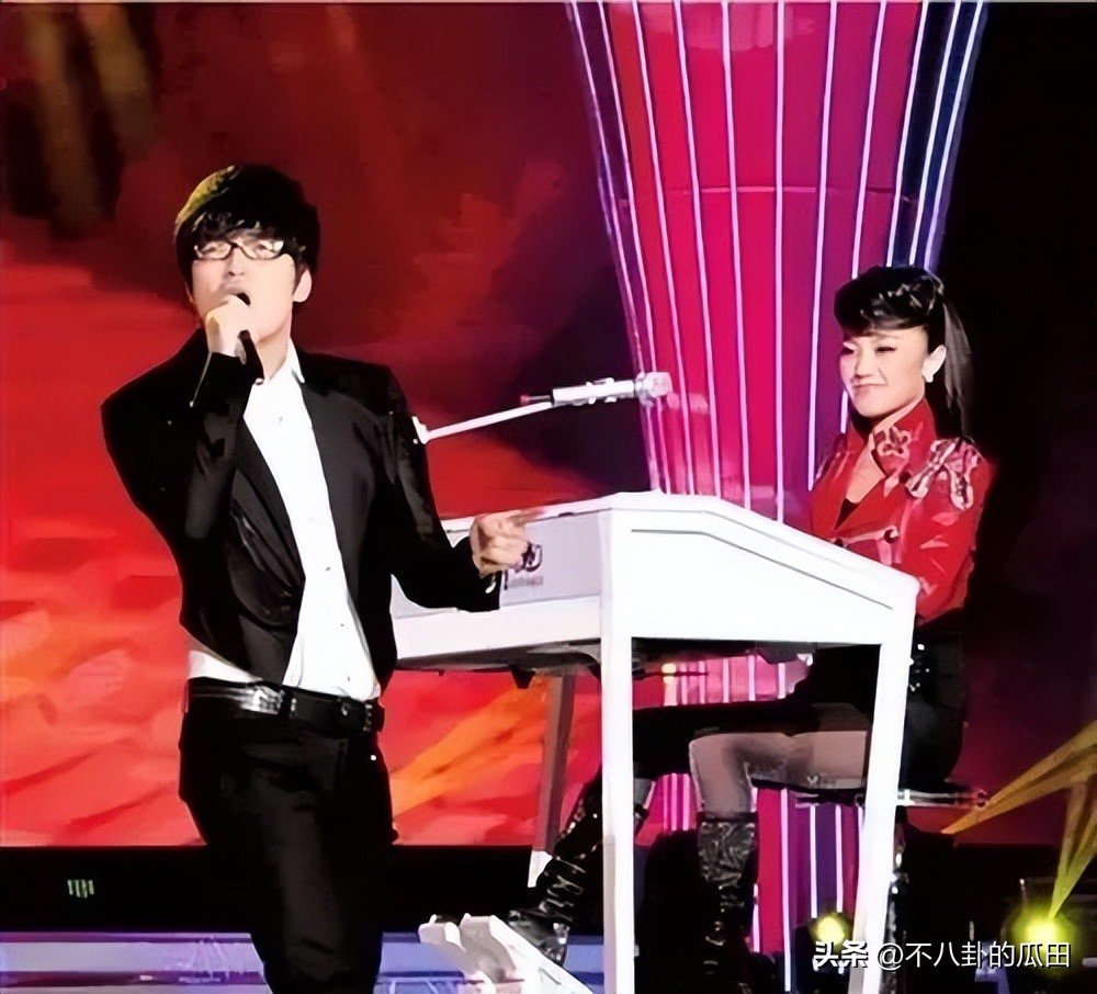 刀郎与阿宝演唱会,草根歌手阿宝如今怎样了