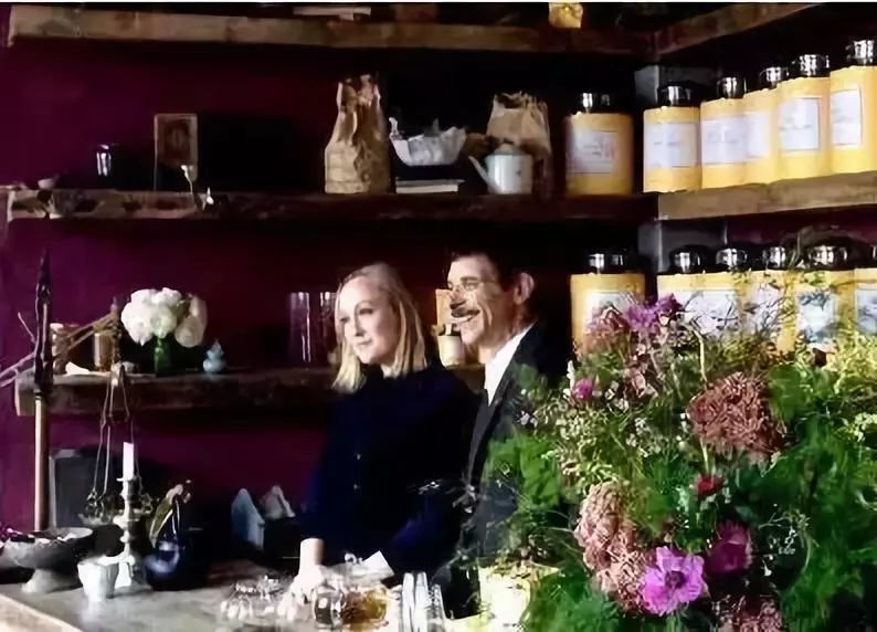 鏂囧湥鑼惰瘽,鏂囪儨鑼惰