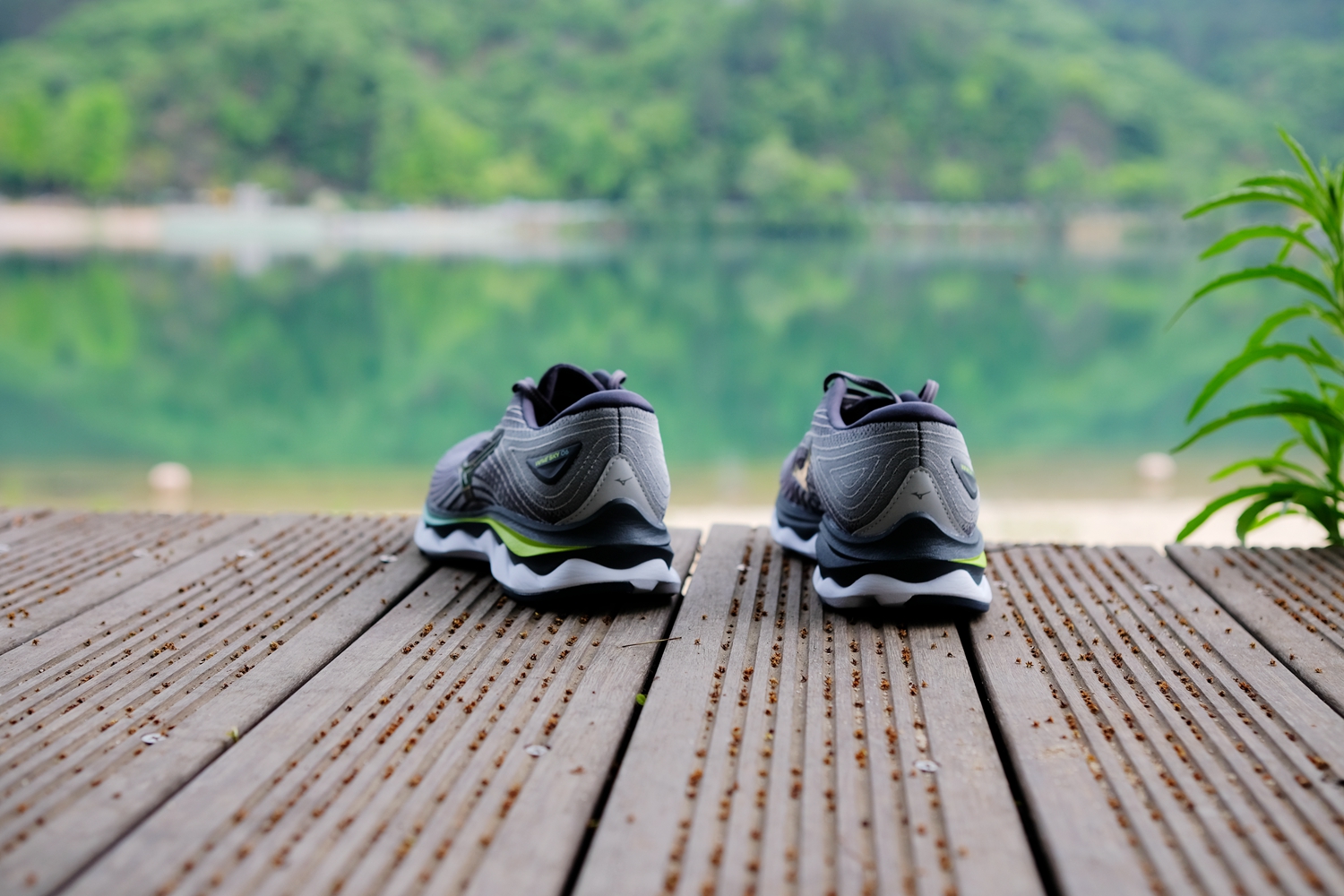 美津浓支撑跑鞋wavehorizon6,美津浓跑鞋waveridergtx怎么样