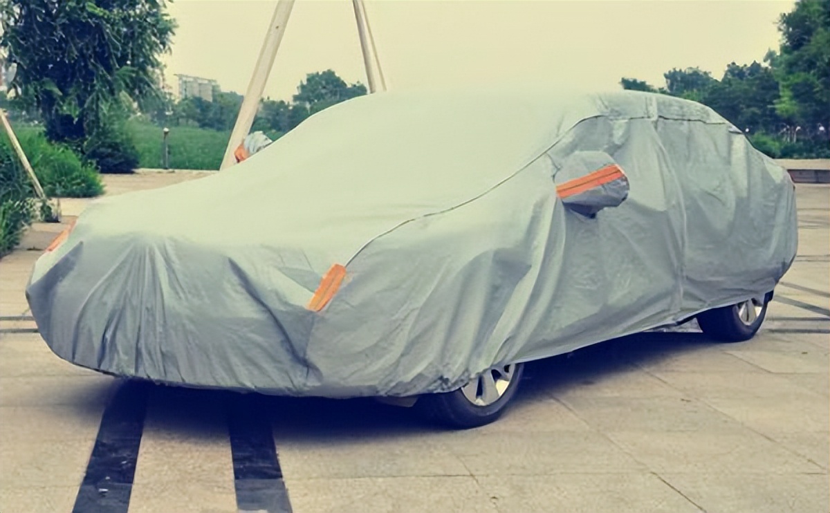 夏天车内快速降温的正确使用方法,车内高温快速降温小妙招