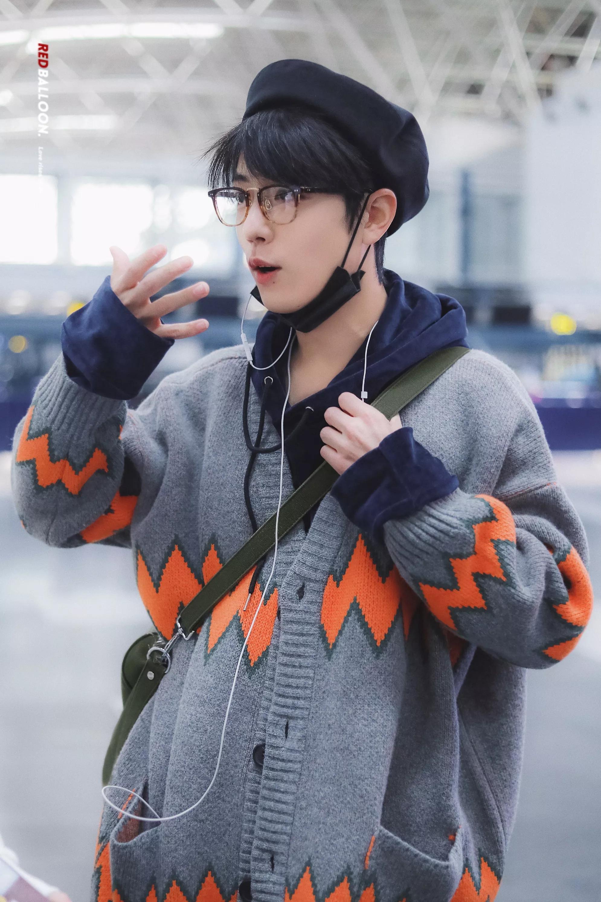 reaction肖战舞台考古,肖战x玖少年团考古完整视频