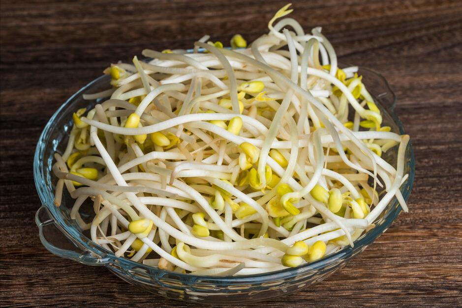 立春后少吃萝卜白菜多吃什么,立春吃什么韭菜豆芽