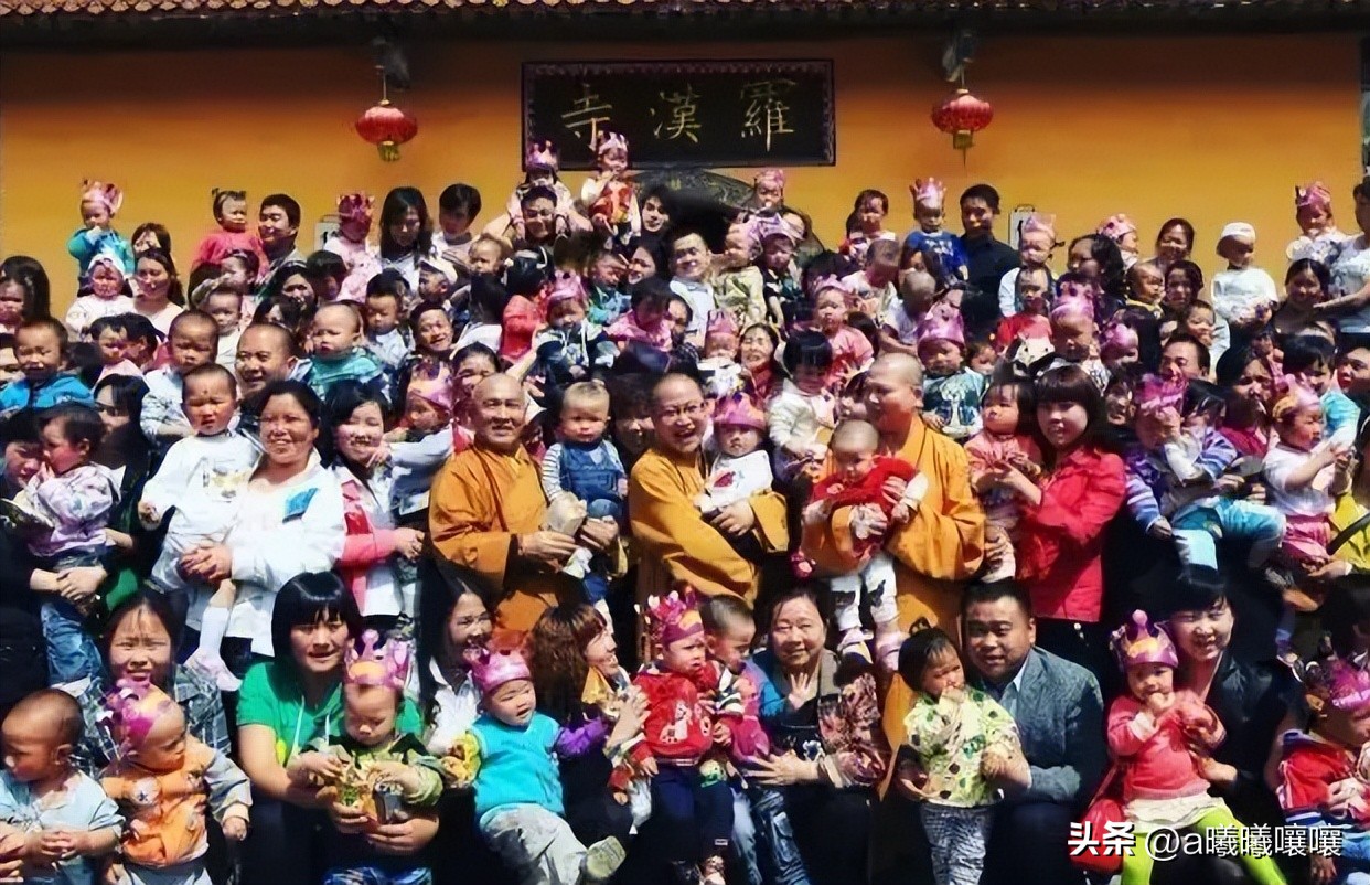 越南老人行善20年,越南一名俗家和尚长出超长耳垂