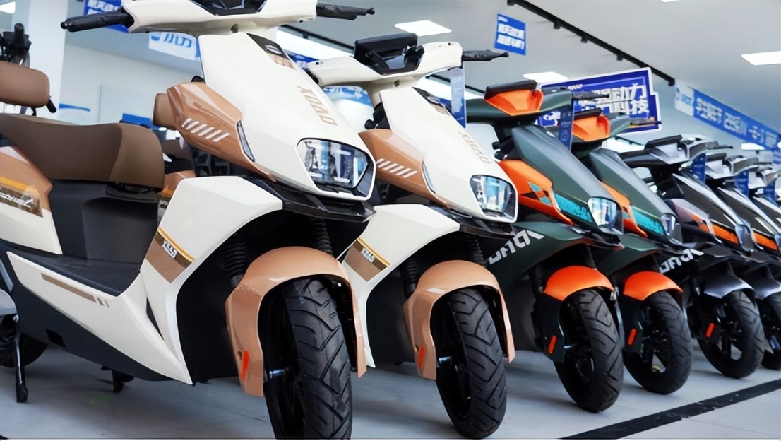 小刀怎么样？航天动力系青锋侠：时尚造型动力强，亮眼配置更实用