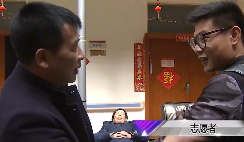 感动中国的男孩离世，7年后父亲征集“替身”，圆89岁母亲心愿