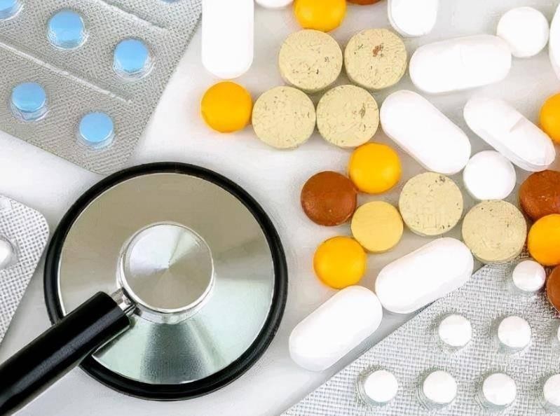 “她”切除了阴茎和*丸睾**，却成了“太监”，变性和阉是一回事儿？