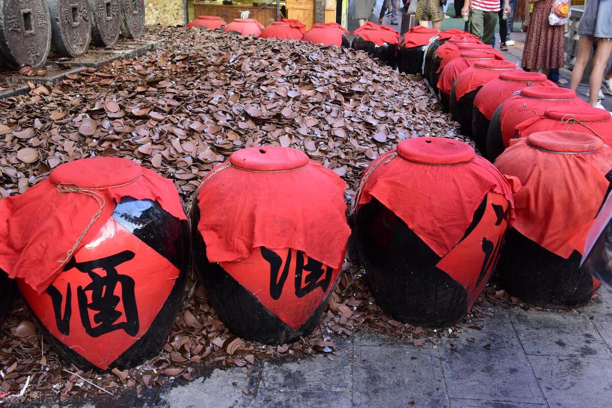 三分钟读懂中国白酒简史,三分钟解读白酒酒标