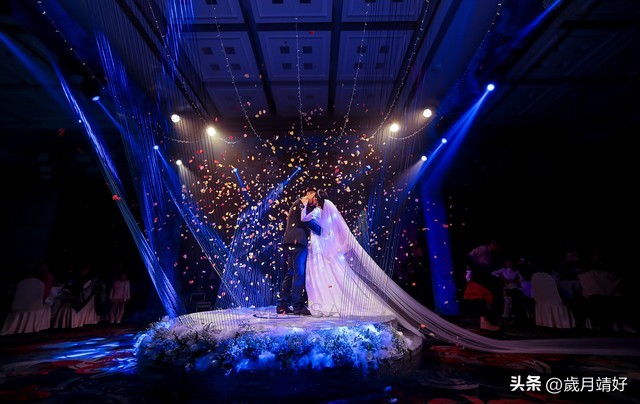 婚礼伴娘随礼,夫妻参加婚礼怎么随礼