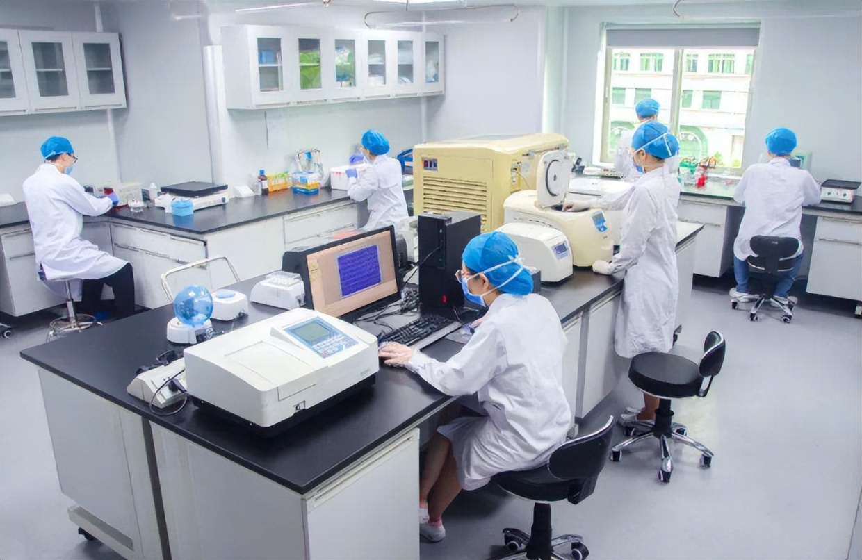 3.2万华裔科学家移籍美国，我国大批科研人才为何会流失？