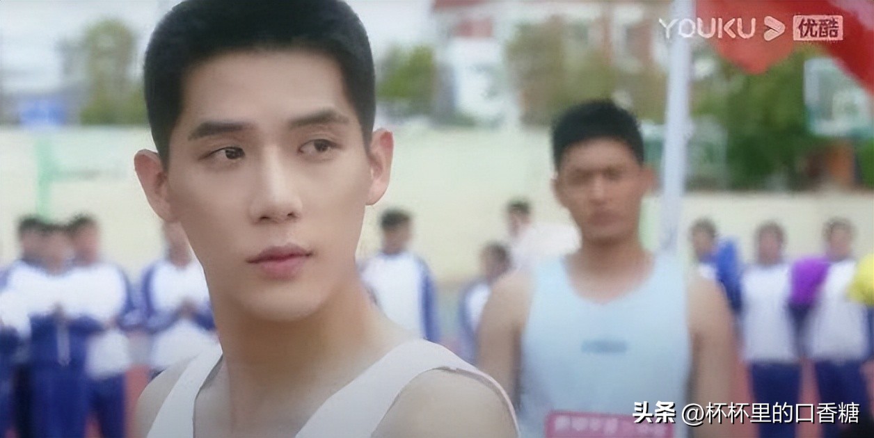 炽道王安宇和金晨引体向上,炽道王安宇和金晨在一起