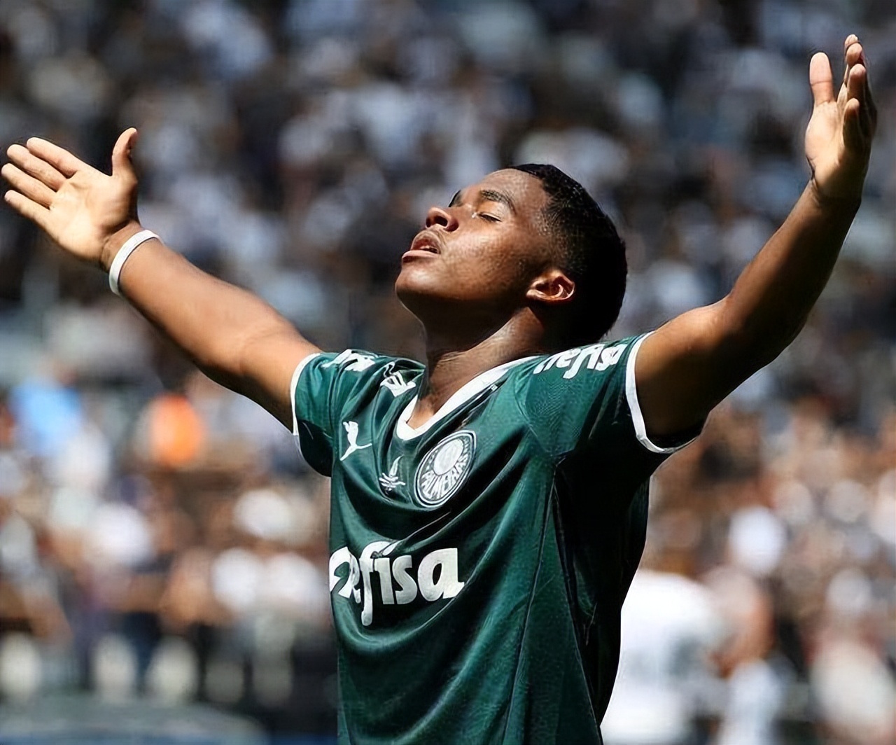 皇马新三叉戟恩德里克,17岁恩德里克入选巴西国家队