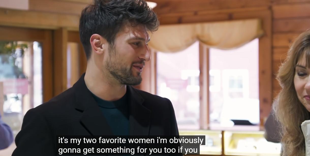 妈宝男真奇葩,美国妈宝男买内衣