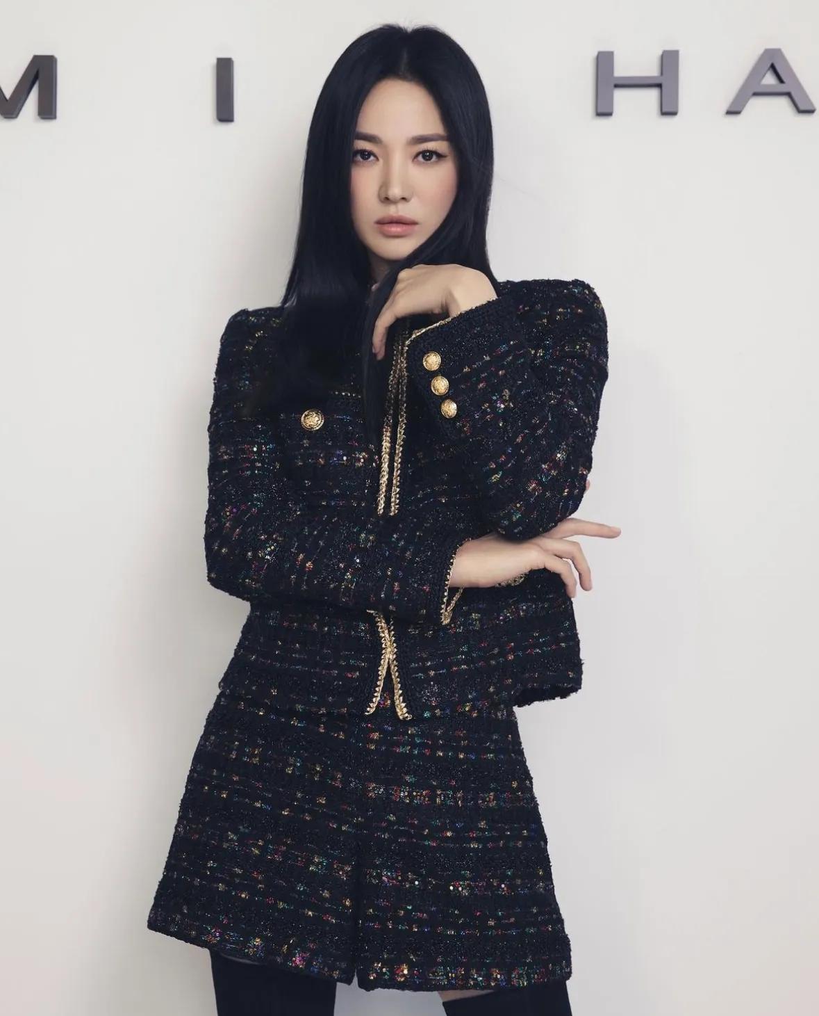 宋慧乔短发走秀穿搭,宋慧乔秋冬通勤风穿搭