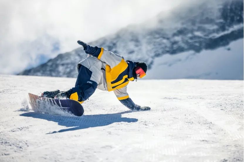 苏翊鸣谷爱凌恋情,谷爱凌苏翊鸣儿时曾一起滑雪