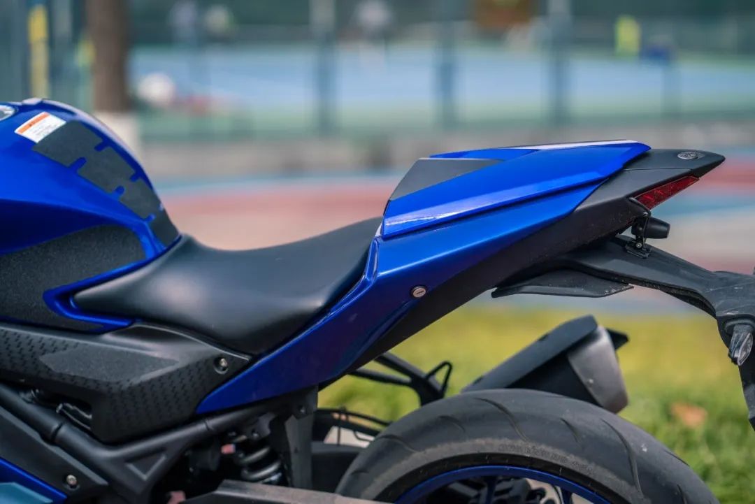 新款雅马哈yzfr3怎么样,雅马哈YZF-R25测评