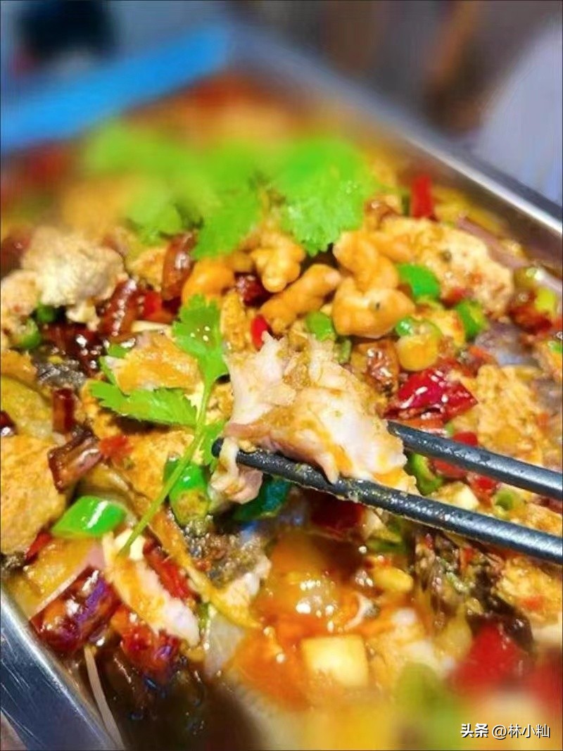 烤鱼一般用什么鱼做好吃又简单,烤鱼选择什么鱼做好吃