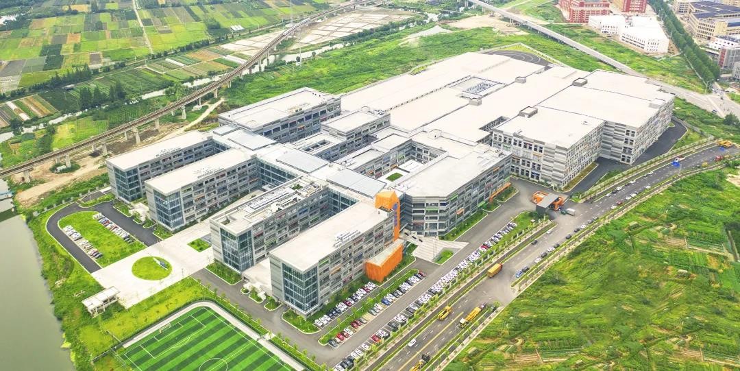 浙江宁波汽车零部件巨头：背靠吉利奔驰特斯拉，年收入超过110亿