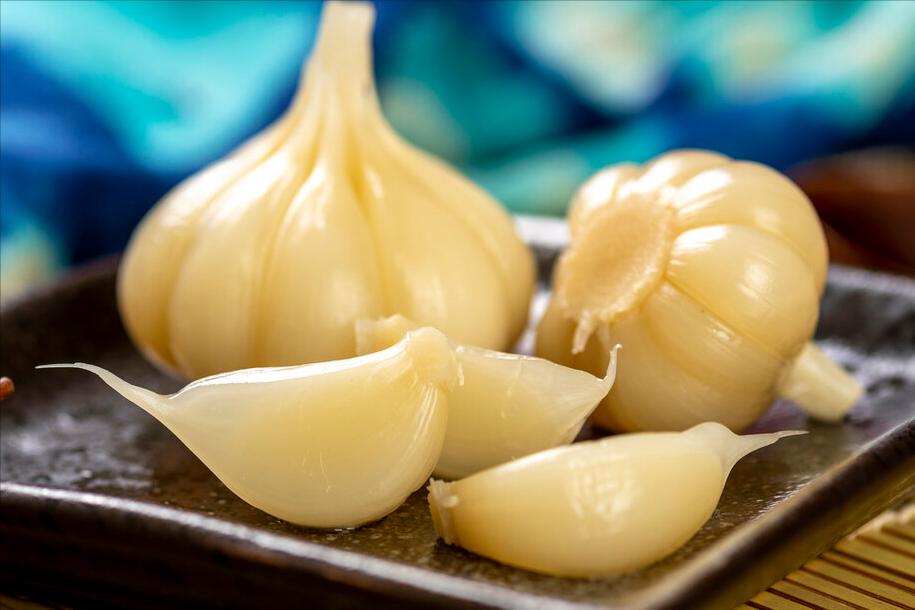 甜蒜加雪碧腌制方法最正宗做法,正宗雪碧糖醋蒜配方