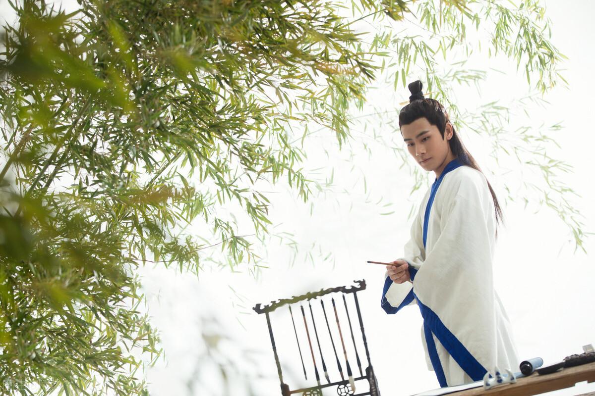 董元奔:化初盛中唐诗人残句作五律64首