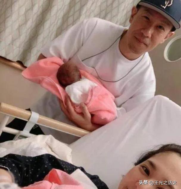 “逼良为娼”还是“自愿下海”？AV行业是如何压迫日本女性的