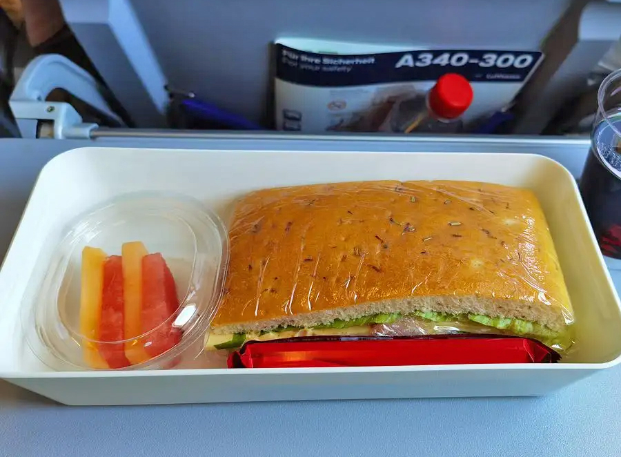 美国飞机餐,看美国飞机