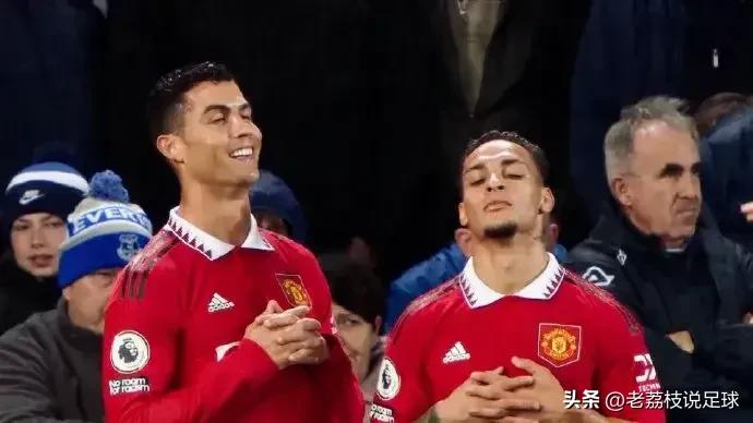 滕哈格谈c罗提前离开无法容忍,c罗和滕哈格全程无交流