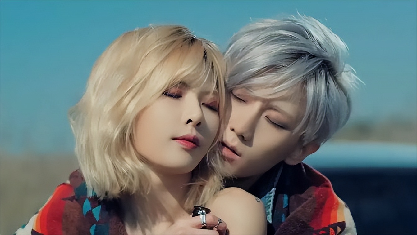 张贤胜金泫雅现在情况,金泫雅与张贤胜照片