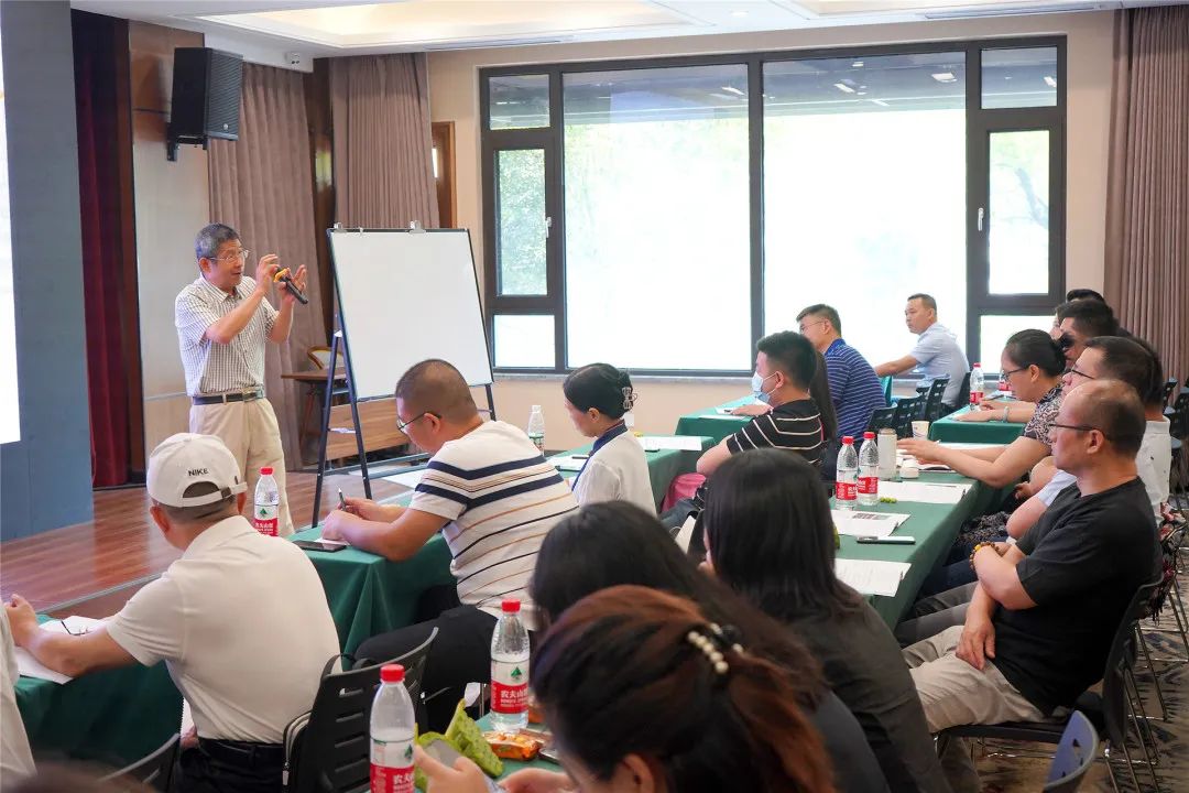 合一领袖学院收费标准,合一领袖学院资本定位