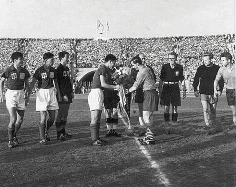 1959年毛主席命贺龙整治国足，贺龙只用一招，国足跻身亚洲第一