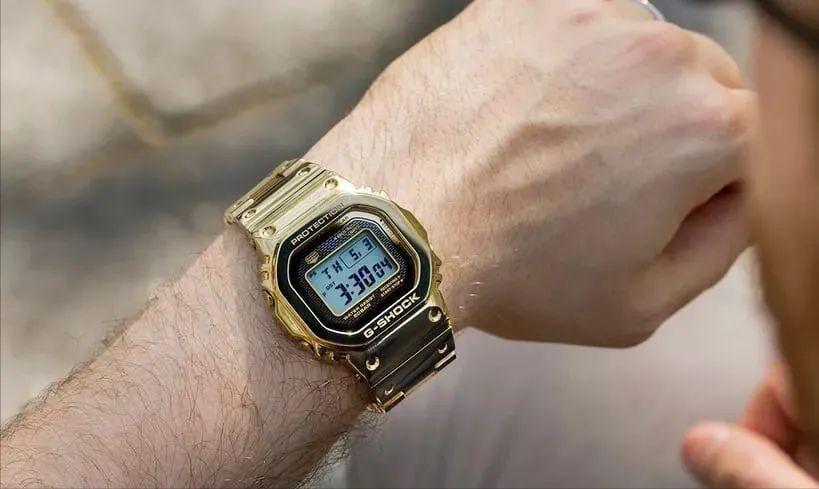 年轻人戴什么表比较合适,年轻人戴机械表还是智能表