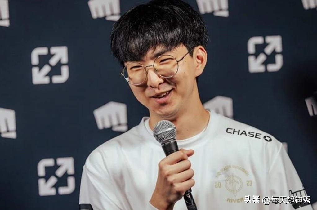 blg鎴樿儨t1闊╃綉鐑g4,闊╃綉鐑blg鍑昏触gg