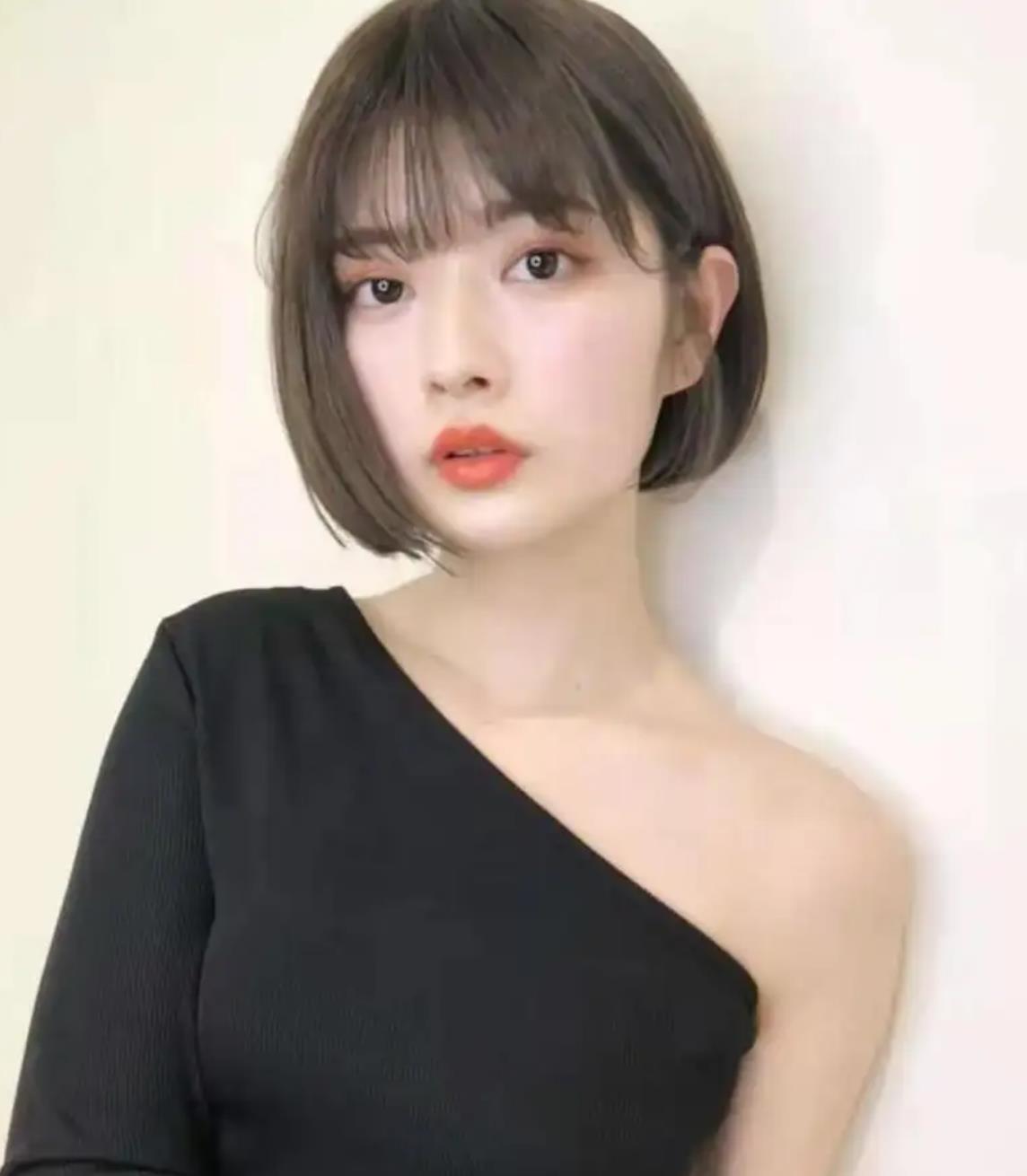 显脸小发型圆脸方脸,方圆脸剪什么发型显脸小显年轻