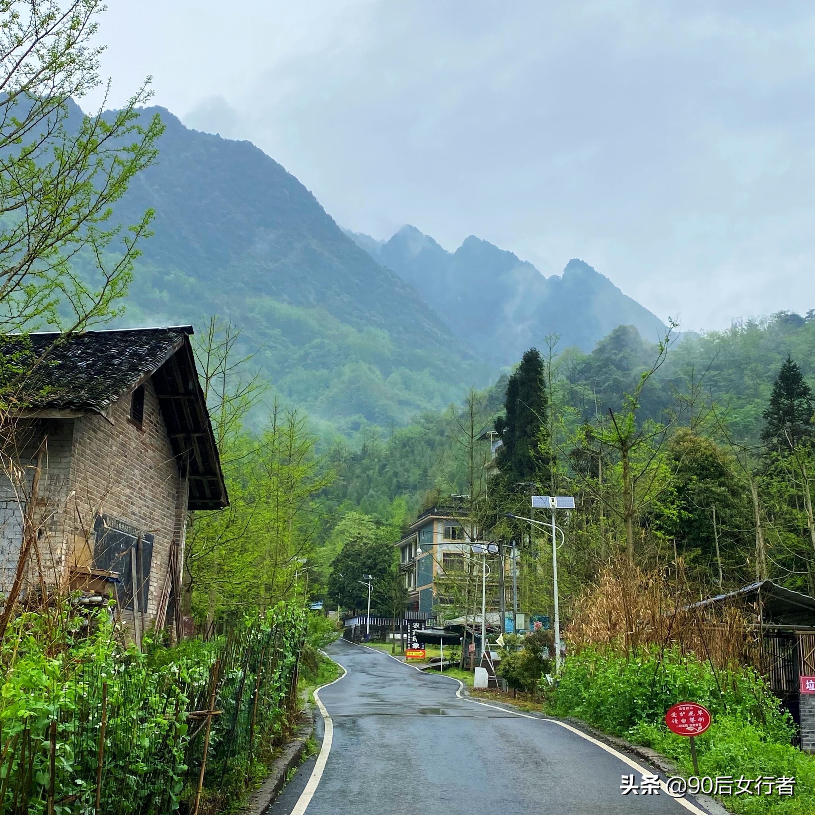 雨天徒步十里长山凹,走进大自然翻山越岭户外徒步