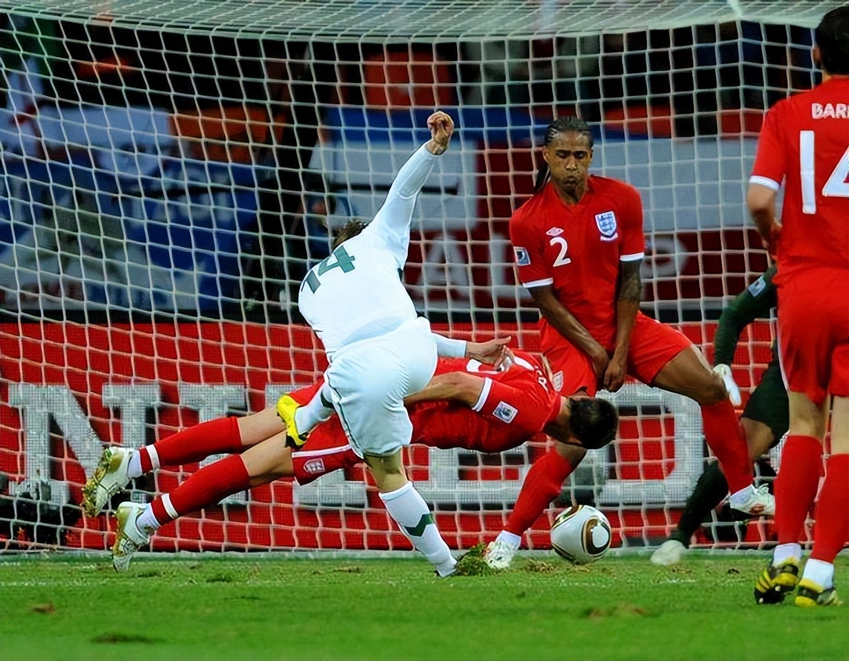 英格兰球星豪宅,约翰特里豪车