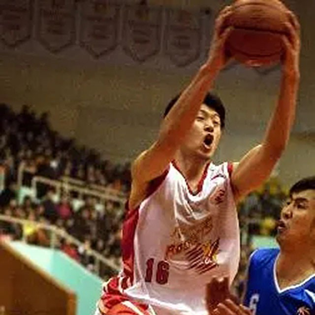 莫科周雅菲照顾王凡父母,八一女篮王凡死因详细